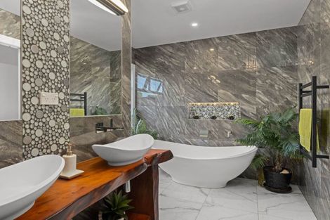 Photo of property in 65 Jamesons Esplanade, Haruru, 0204