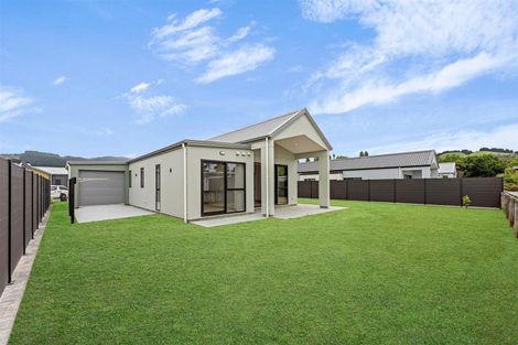 Photo of property in 104 Mataikokako Loop, Kawakawa Bay, 2585