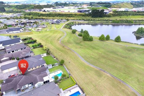 Photo of property in 162 Lakes Boulevard, Pyes Pa, Tauranga, 3112
