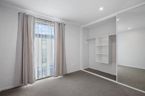 Photo of property in 4/8 New Brighton Road, Shirley, Christchurch, 8061