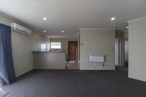 Photo of property in 7 Saint Lukes Place, Bader, Hamilton, 3206