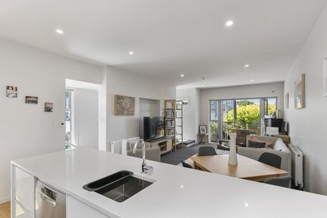 Photo of property in 3d Park Street, Thorndon, Wellington, 6011