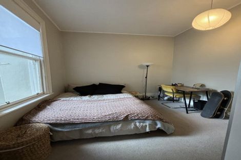 Photo of property in 98 Wallace Street, Mount Cook, Wellington, 6021