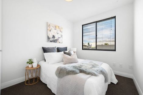Photo of property in 1a/2 Elizabeth Street, Petone, Lower Hutt, 5012