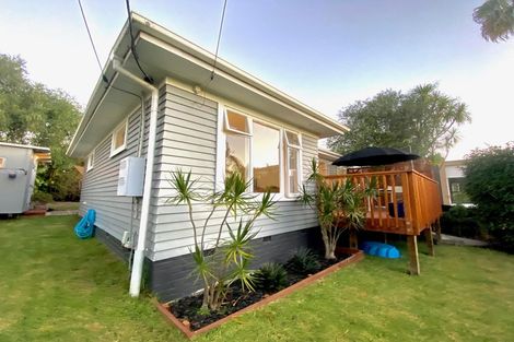 Photo of property in 41 Brandon Road, Glen Eden, Auckland, 0602