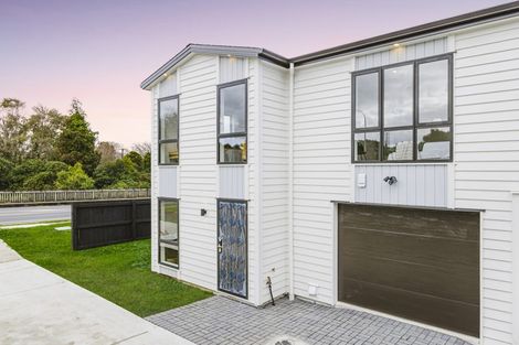 Photo of property in 559a Great South Road, Rosehill, 2113