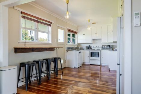 Photo of property in 52 College Street, Awapuni, Palmerston North, 4412