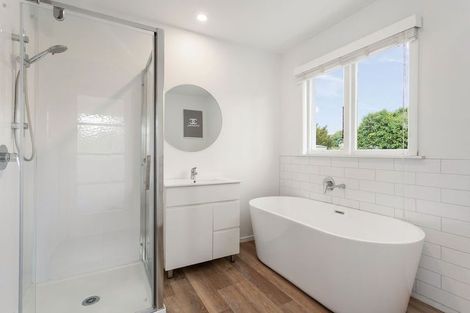 Photo of property in 10 Mcfaddens Road, St Albans, Christchurch, 8052