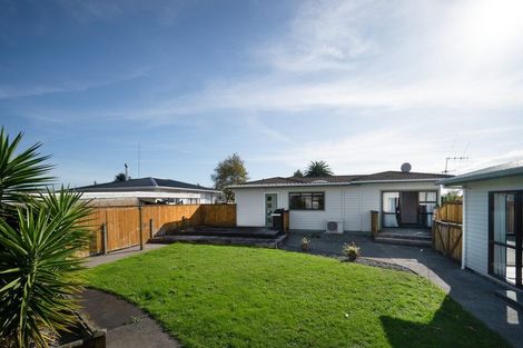 Photo of property in 6 Belvedere Crescent, Takaro, Palmerston North, 4412