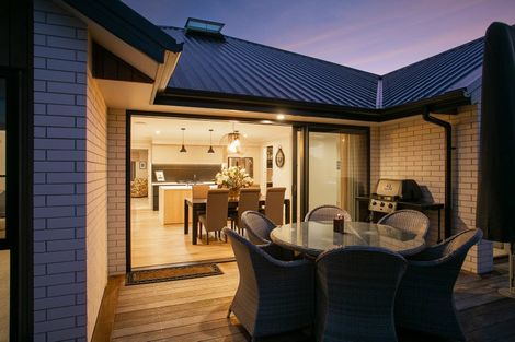 Photo of property in 14 Ruge Court, Cambridge, 3434