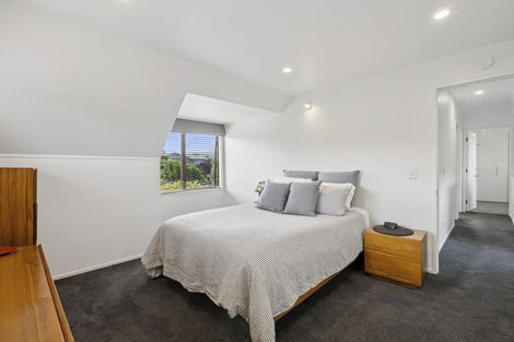Photo of property in 18 Estuary Crescent, Fairfield, Dunedin, 9018