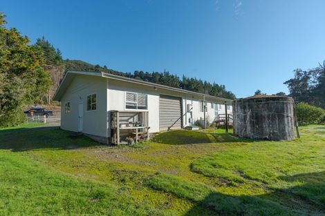 Photo of property in 5421 Masterton Castlepoint Road, Tinui, Masterton, 5889