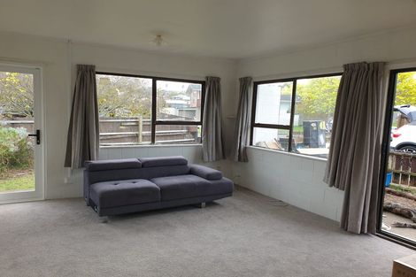 Photo of property in 3 Quo Vadis Place, Red Beach, 0932