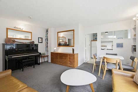 Photo of property in Jerningham Apartments, 20 Oriental Terrace, Oriental Bay, Wellington, 6011