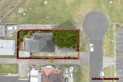 Photo of property in 2/16 Gordon Road, Papatoetoe, Auckland, 2025