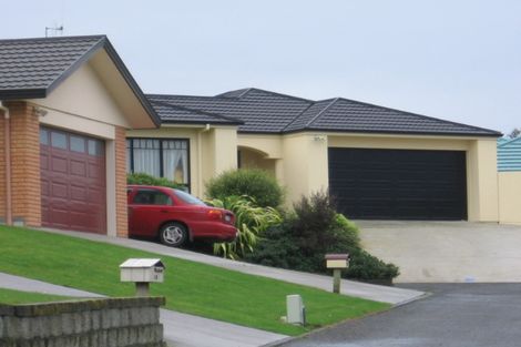Photo of property in 14 Jordan Way, Kelvin Grove, Palmerston North, 4414