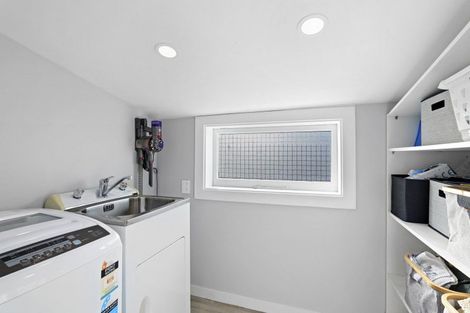 Photo of property in 27 Station Road, Coalgate, 7673