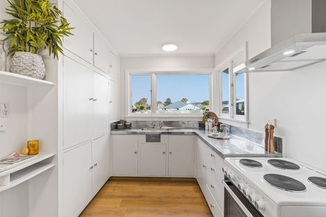Photo of property in 265 Wainoni Road, Avondale, Christchurch, 8061