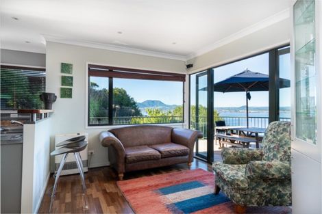 Photo of property in 71 Wakeman Road, Acacia Bay, Taupo, 3330