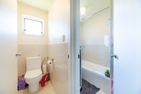 Photo of property in 2/9 Heathberry Close, Papatoetoe, Auckland, 2025