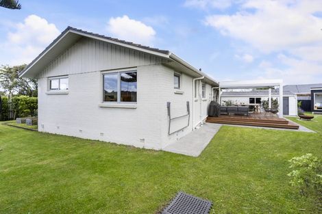 Photo of property in 2 Hatton Road, Orewa, 0931