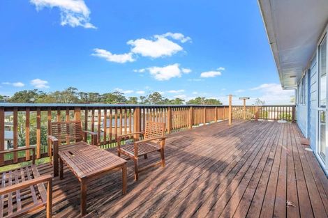 Photo of property in 29 Cyril Crescent, West Harbour, Auckland, 0618