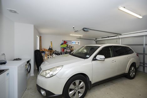 Photo of property in 18 Lamborn Drive, Papakura, 2110