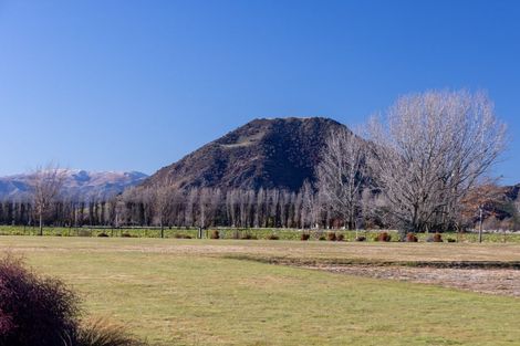 Photo of property in 14 Little Orchard Way, Wanaka, 9382
