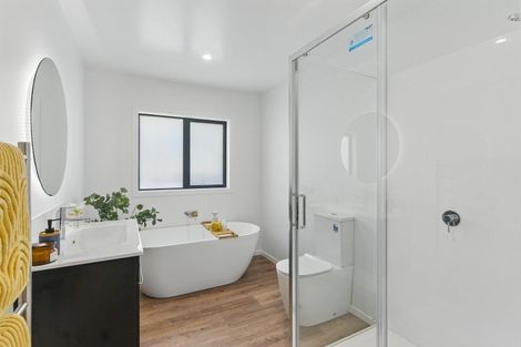 Photo of property in 16 Te Awahohonu Lane, Otaki, 5512