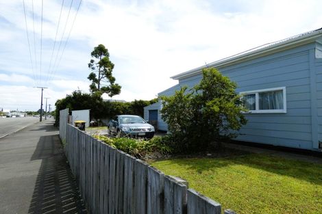 Photo of property in 120 Queen Street, Westport, 7825