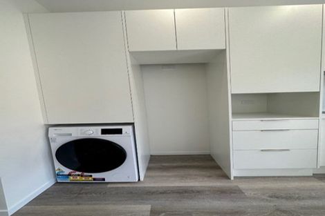 Photo of property in 17 East Street, Petone, Lower Hutt, 5012