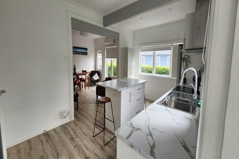 Photo of property in 18 Walsh Street, Forest Lake, Hamilton, 3200