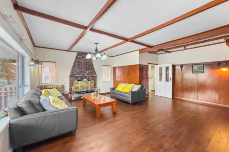 Photo of property in 73c East Coast Road, Castor Bay, Auckland, 0620