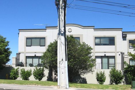Photo of property in Harbour View Terraces, 8/170 Mokoia Road, Chatswood, Auckland, 0626