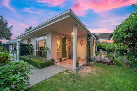 Photo of property in 215 Wairakei Road, Bryndwr, Christchurch, 8053