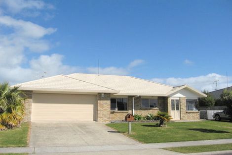 Photo of property in 73 Romana Crescent, Papamoa Beach, Papamoa, 3118