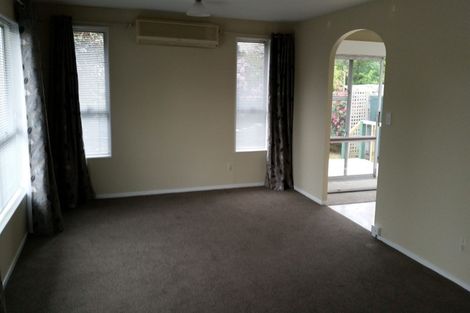 Photo of property in 17 Mckellar Place, Hornby, Christchurch, 8042