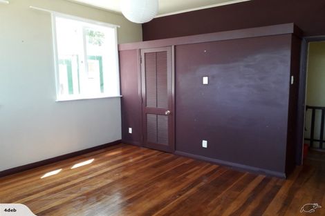 Photo of property in 176 The Esplanade, Island Bay, Wellington, 6023