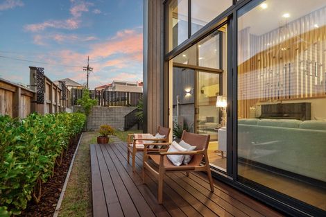 Photo of property in 2 Matau Way, Hauraki, 0622
