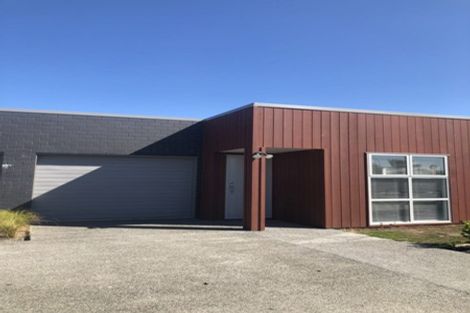 Photo of property in 4 Onukutara Place, Huntington, Hamilton, 3210