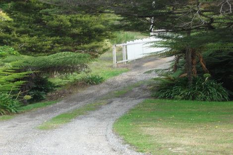Photo of property in 22 Forest Road, Pinehaven, Upper Hutt, 5019