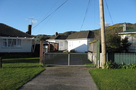 Photo of property in 20 Roberts Street, Wainuiomata, Lower Hutt, 5014