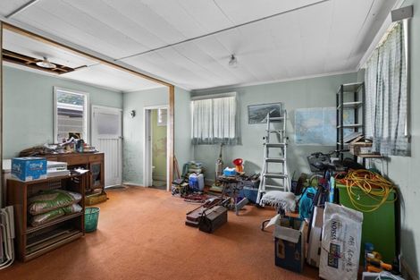Photo of property in 27 Saint Hill Lane, Havelock North, 4130