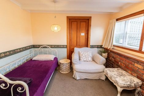 Photo of property in 117 Severn Street, Island Bay, Wellington, 6023