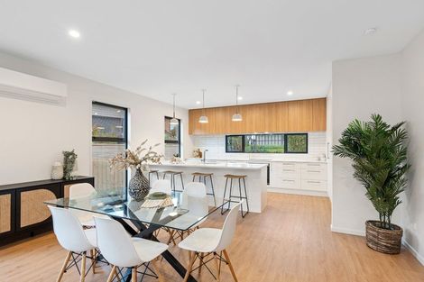 Photo of property in 16 Soleares Avenue, Mount Pleasant, Christchurch, 8081