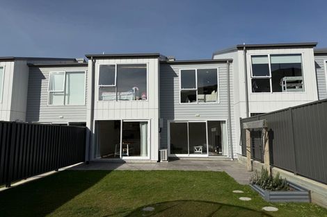 Photo of property in 77 Hokioi Drive, Kenepuru, Porirua, 5022
