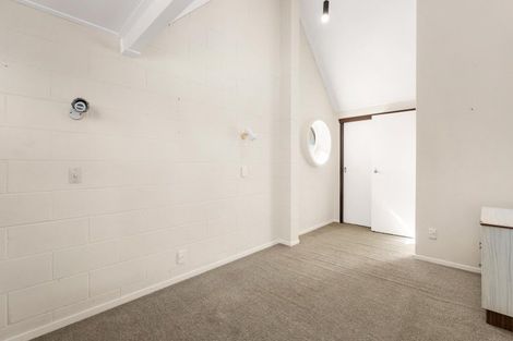 Photo of property in 98a Karewa Parade, Papamoa Beach, Papamoa, 3118