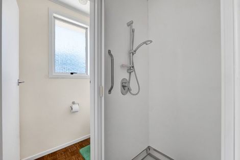 Photo of property in 80 Parris Street, Waitara, 4320