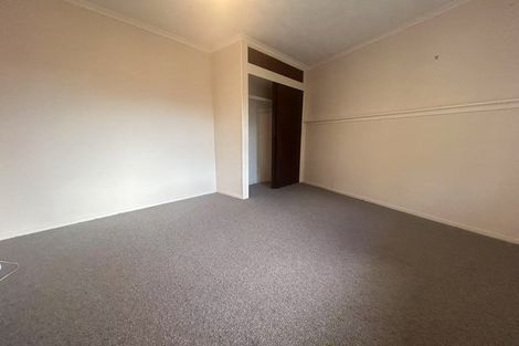 Photo of property in 35 Montgomery Avenue, Rothesay Bay, Auckland, 0630