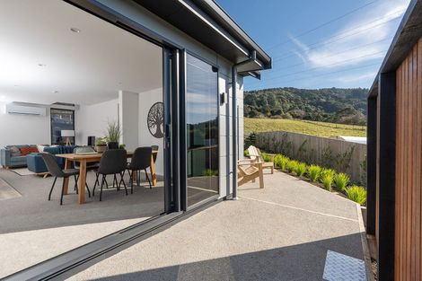 Photo of property in 22 Tapley Close, Halfway Bush, Dunedin, 9010